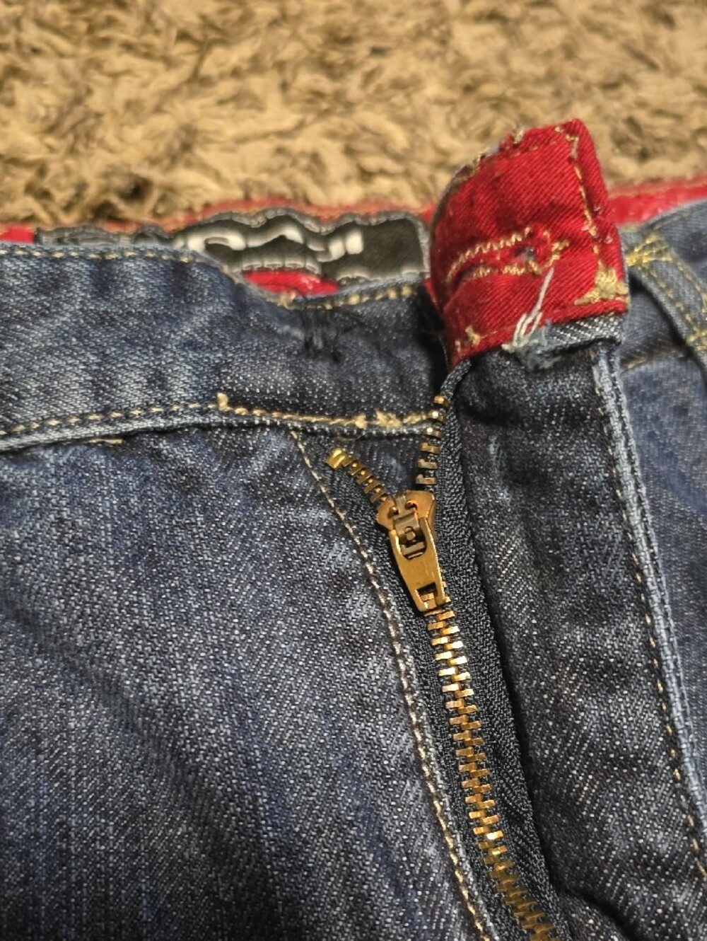 Men's Dark Blue Relaxed Straight Jeans with Accent Trim (Button Broke) - Picture 5 of 10